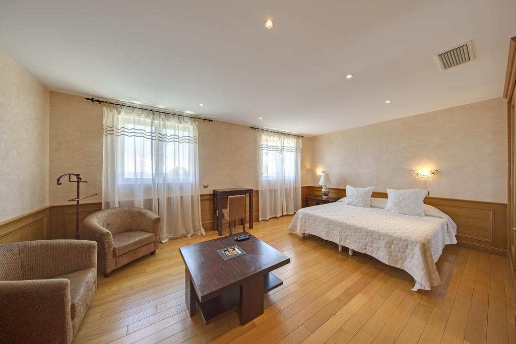 Domaine Du Mont Leuze Villa Villefranche-sur-Mer Eksteriør billede
